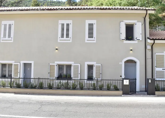 Maison d'hôtes Marmore Charming House Terni