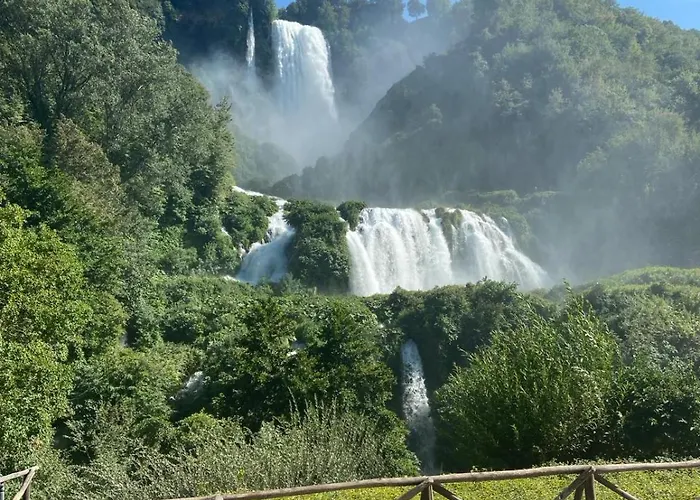 Marmore Charming House ゲストハウス